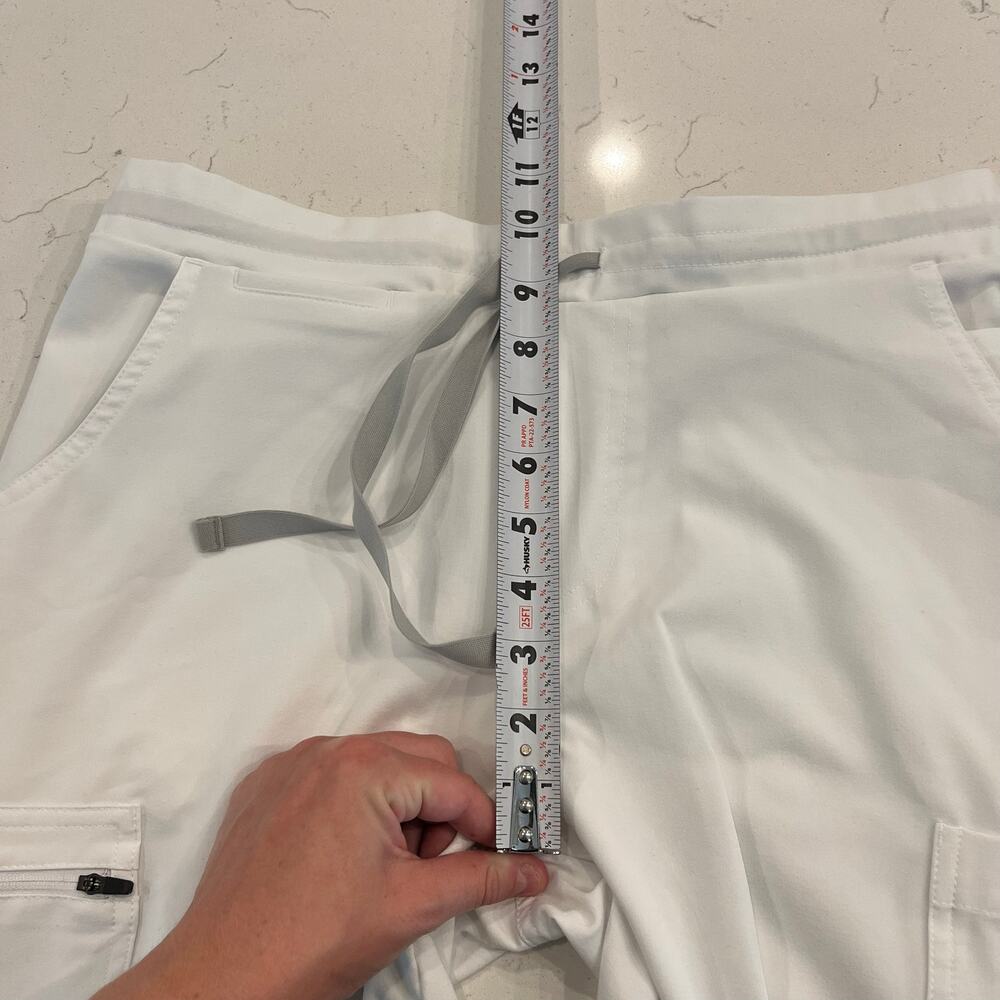 FIGS Yola Skinny Scrub Pants White Size Small - Picture 7 of 8